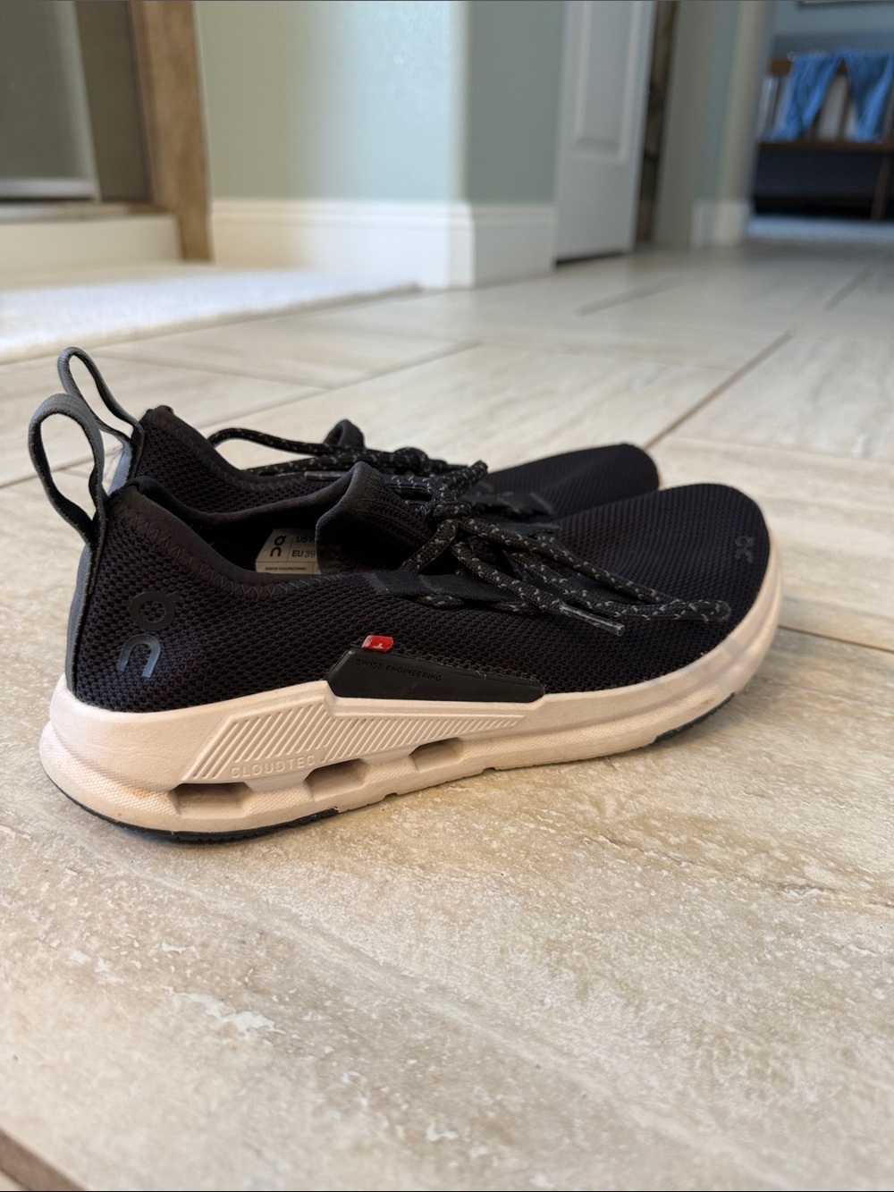 On Cloudeasy Women’s Shoes - Picture 3 of 16